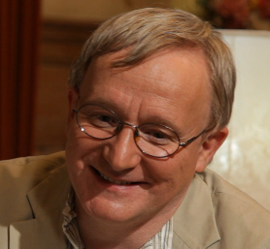 Steve Nallon Professor Andrew Richards A veteran TV actor, with a regular presence on comedy shows such as Rory Bremner andSpitting Image, Steve is best known for his iconic portrayal of Margaret Thatcher. After over two decades of TV experience, with his Maggie role reprised as recently as 2011.